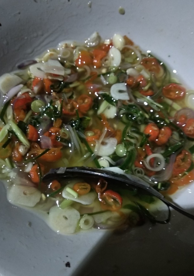 Foto resep Sambal matah serai (gurih dan wangi)