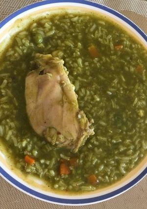 Una foto de Aguadito de pollo