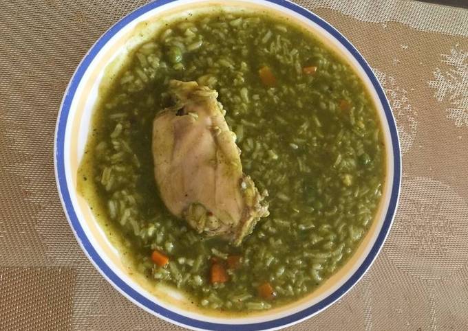 Aguadito de pollo