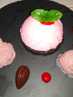 Una foto de Bombones de chocolate rellenos de ganache de café