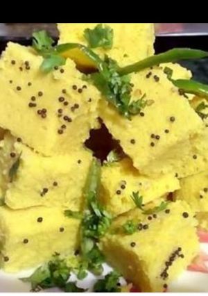 Besahn Or rava ka mix dhokla रेसिपी मुख्य फोटो