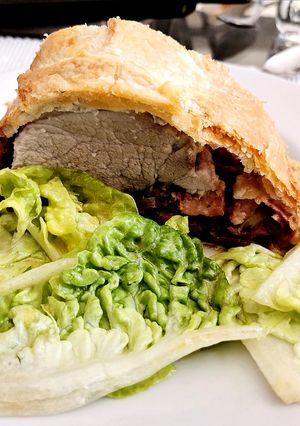 Une photo de 🍽️ Filet mignon emballé !! 🍽️