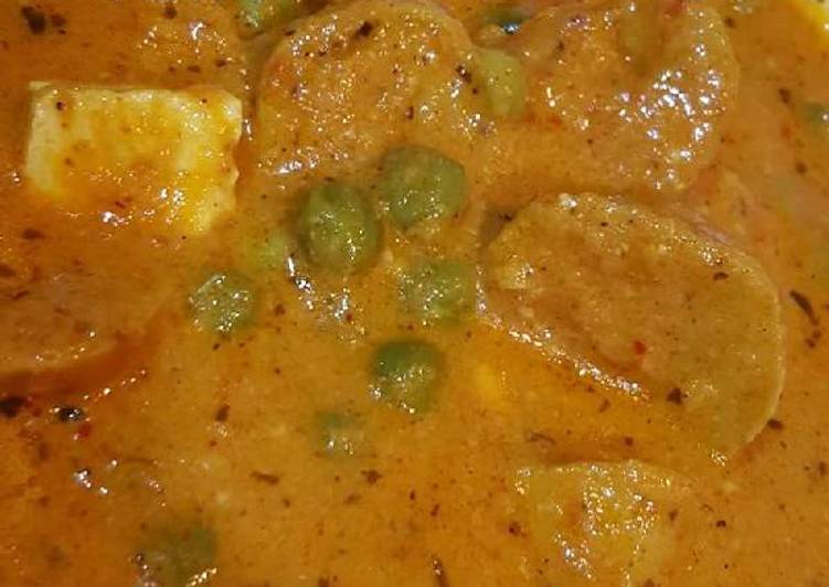 Recipe of Super Quick Chaap paneer matar