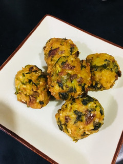 A picture of Spinach- Rice Croquet.