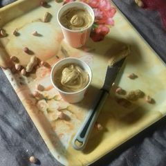 A picture of Peanuts butter.