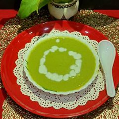 Garlic Broccoli Soup A picture of Garlic Broccoli Soup.