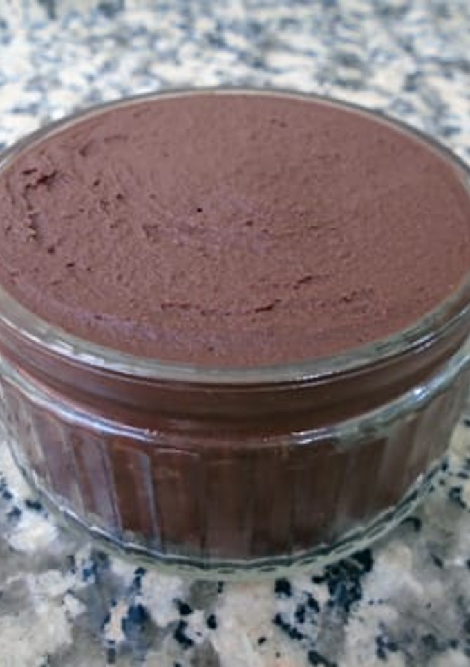Una foto de Crema de cacao, almendras y alubias