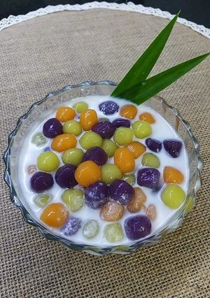 Hình của món Chè khoai dẻo 3 màu.