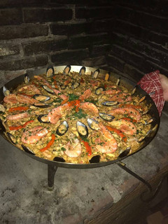 Una foto de Paella argenta