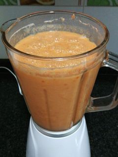Una foto de Gazpacho en licuadora