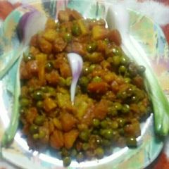 A picture of Gajar matar vegetable.