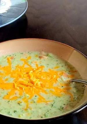 A picture of Broccoli soup.