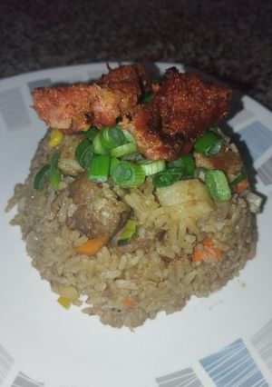 Una foto de Arroz de cerdo 🐷⚡