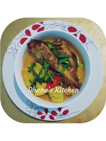 Langkah Gampang Menyiapkan Resep Ikan asap bumbu kuning (Koto'an) yang  Bikin Ketagihan Anti Ribet, Bikin Ngiler