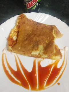 சீஸ் மையோ ஆம்லெட்(cheese mayo omelette recipe in tamil) செய்முறை முக்கிய புகைப்படம்