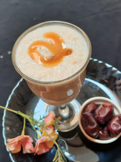 A picture of Dates shake.