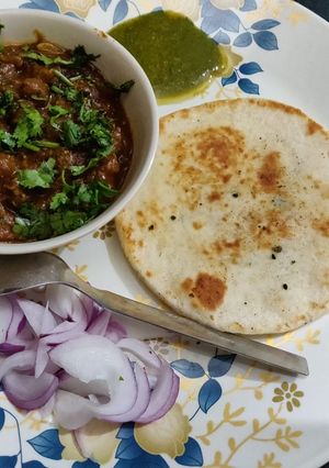 पंजाबी पिंडी छोले (Punjabi Pindi chole recipe in Hindi) रेसिपी मुख्य फोटो