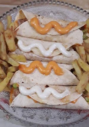 A picture of Fish shawarma.