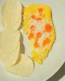 Cheese omelette with potato chips