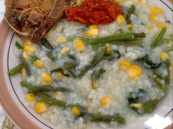 Cara Mudah Membikin Resep Bubur Manado Simpel yang Bikin Ngiler Anti Ribet, Lezat Sekali