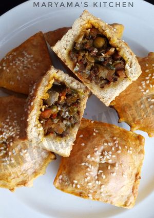 A picture of Cup pies.