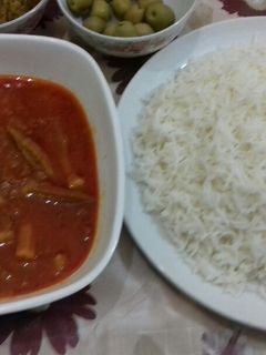 عکسی از دستور خورشت بامیه با گوشت چرخ کرده 😋