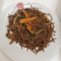 Brown veggies spaghetti A picture of Brown veggies spaghetti.