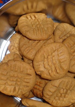 A picture of Peanut Butter Cookies.