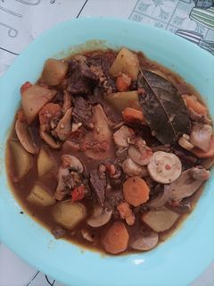 Una foto de Patatas con ternera