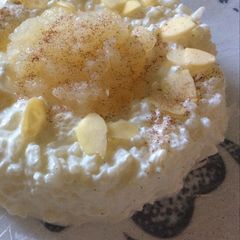 A picture of Golden Pear Rice Cake.