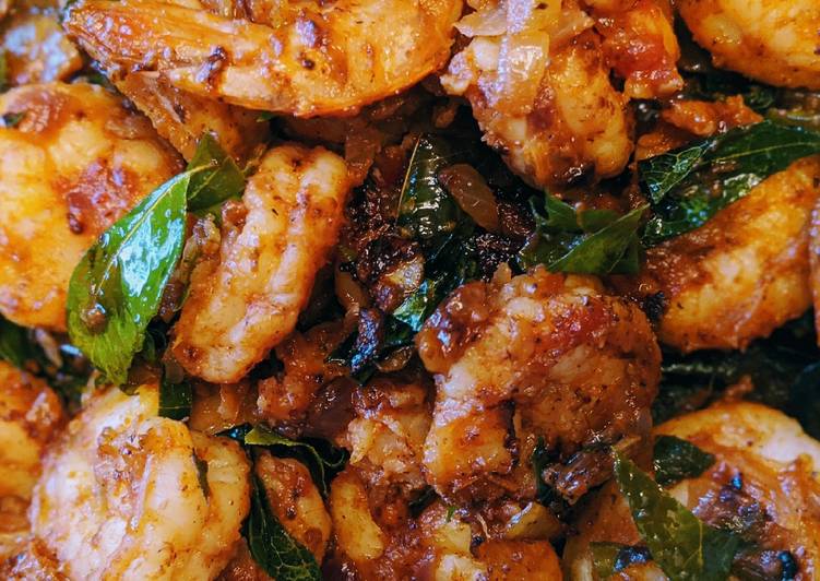 Shrimp saute with curry leaves