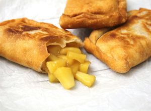 Forró almás pite (mekis) recept fotója