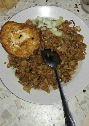 Foto resep Nasgor telor mata sapi 😃😃