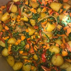 A picture of Garnished potatoes.