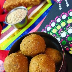 A picture of Til Jagarry Laddu.