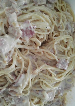 Una foto de Espaguetis a la carbonara
