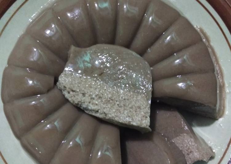 Puding busa coklat