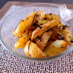Una foto de Patatas al romero