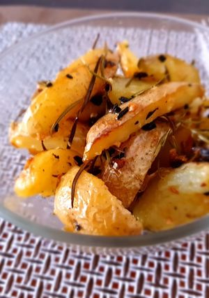 Una foto de Patatas al romero