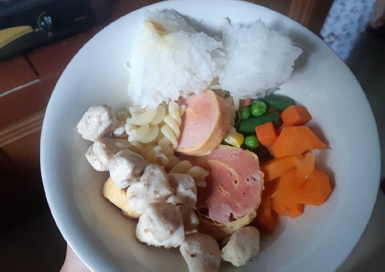 BIKIN NAGIH! Resep Sop Manten Warna Warni