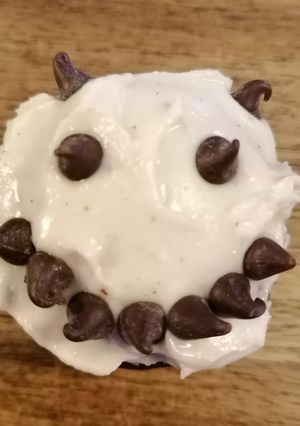 A picture of Vanilla Frosting (adjustable texture).