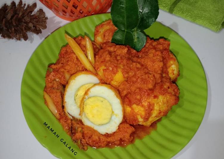 Telur bumbu bali