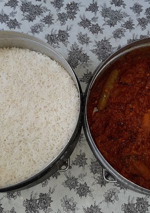 A picture of POINTED GOURD(PARWAR) CURRY.