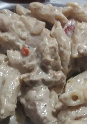 صورة لوصفة مكرونة بالصوص الابيض والزعتر