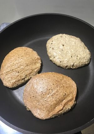 A picture of Vegan pancakes.