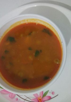 A picture of Aloo matar.