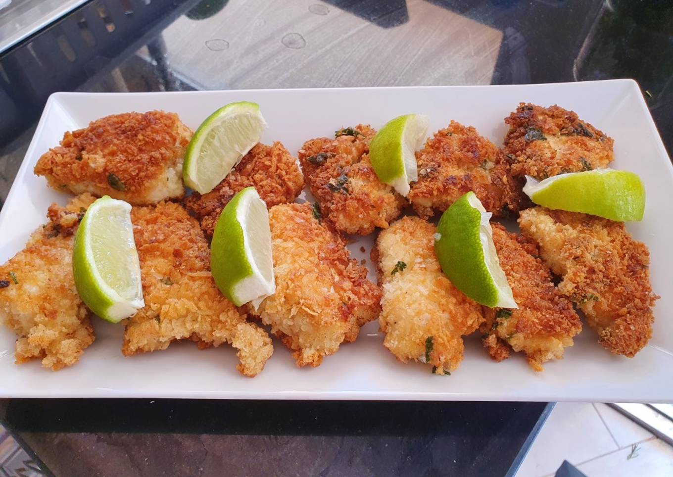 Medallones de pollo rebozados con cilantro y panko