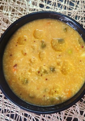 A picture of Split Jowar daliya.