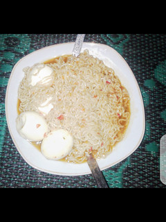 Indomie With Cooked Egg ainihin hoton girkin