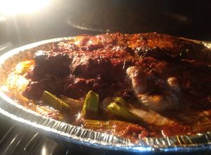 Una foto de Lomo relleno en salsa de sidra y chile seco🌶️🍾 #RecetasNavidad